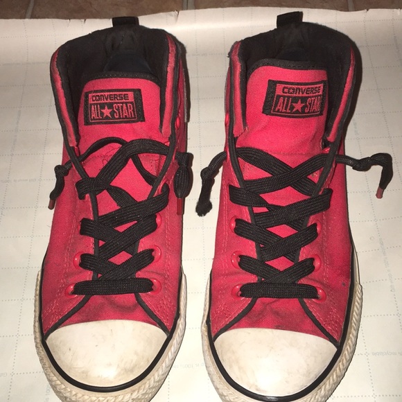 Converse a Tennis Shoes(worn) - Picture 1 of 2